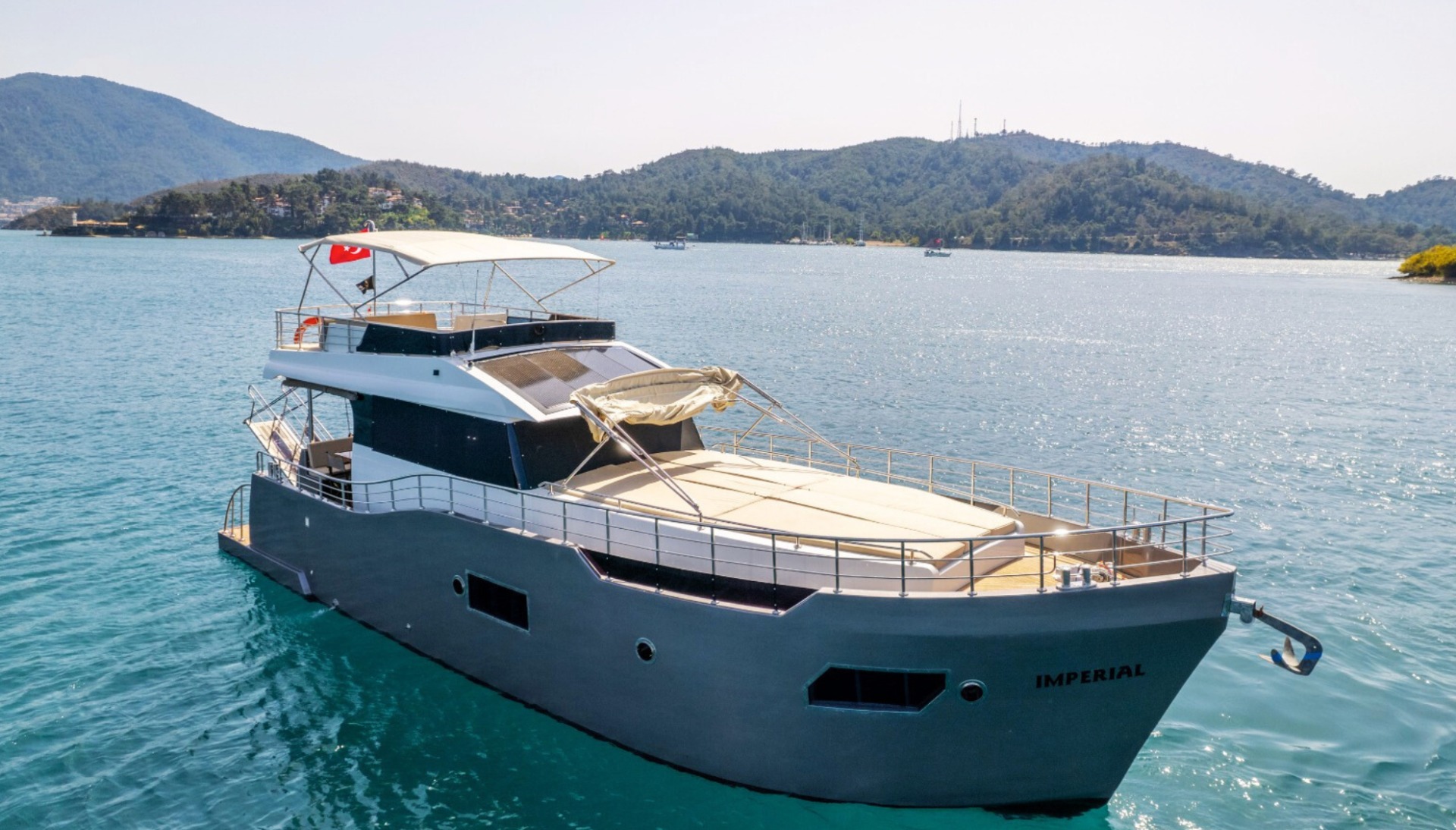 Göcek'te Geniş Kabinli Trawler - 2