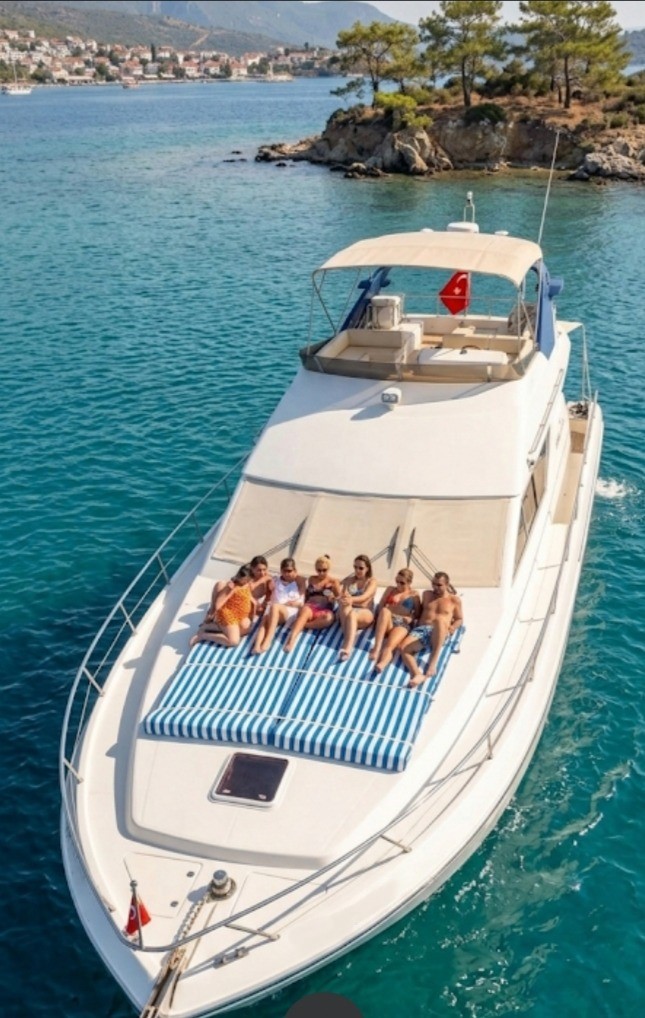 Marmaris'de 3 Kabin Motoryat - 16