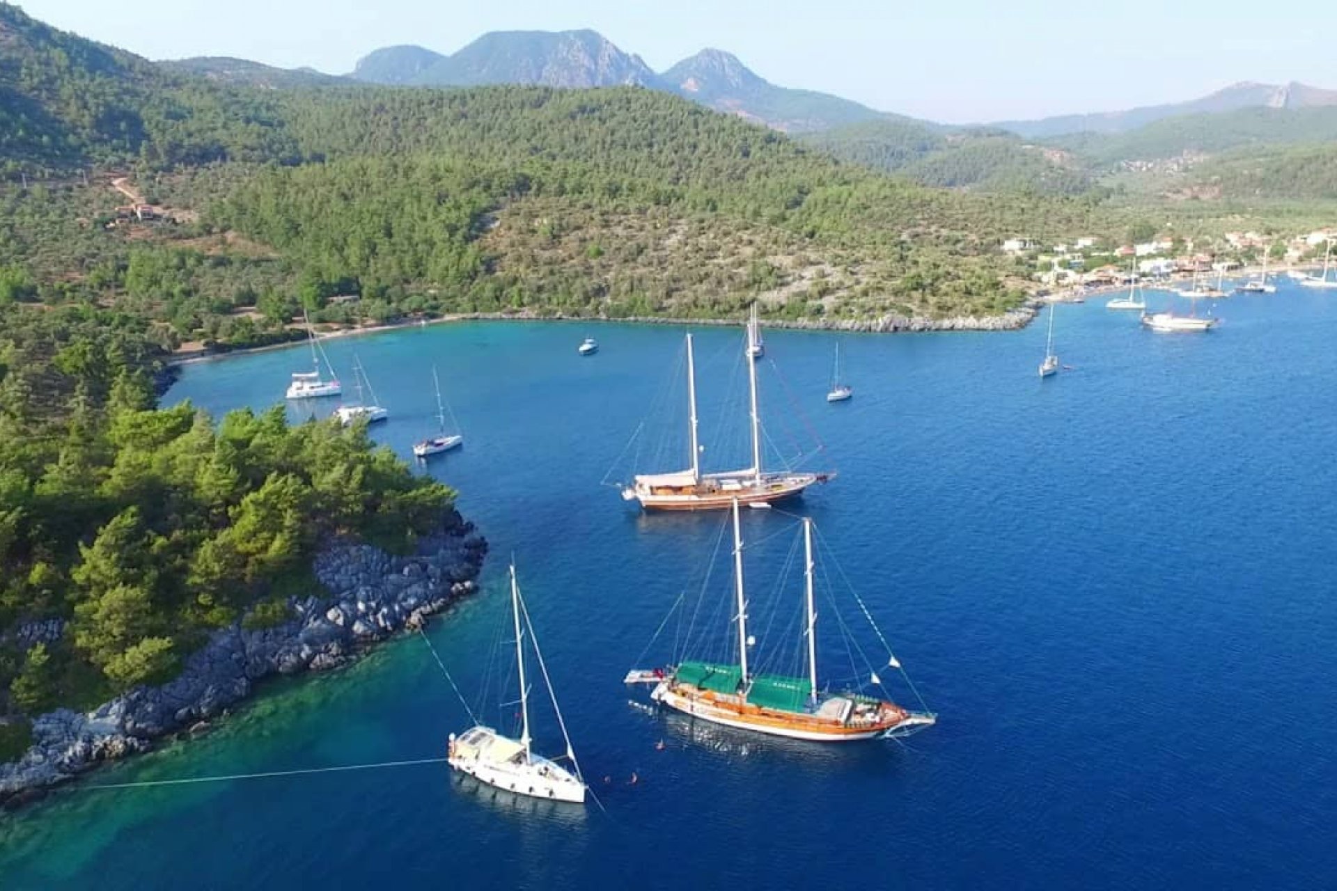 Çökertme Koyu: Bodrum'un Gizli Cenneti ve Tekne Turu İle Keşif