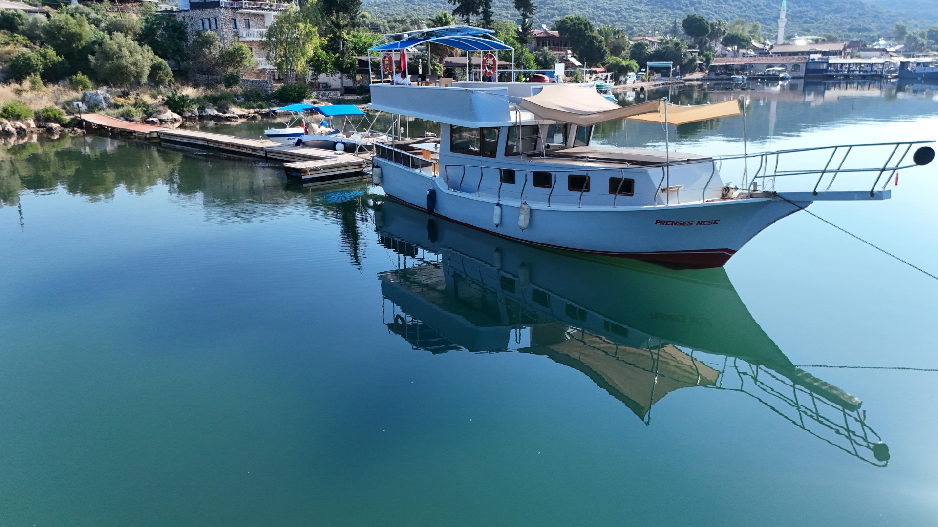 Modern dizaynı ile Kekova’da yatılı tur teknesi - 6