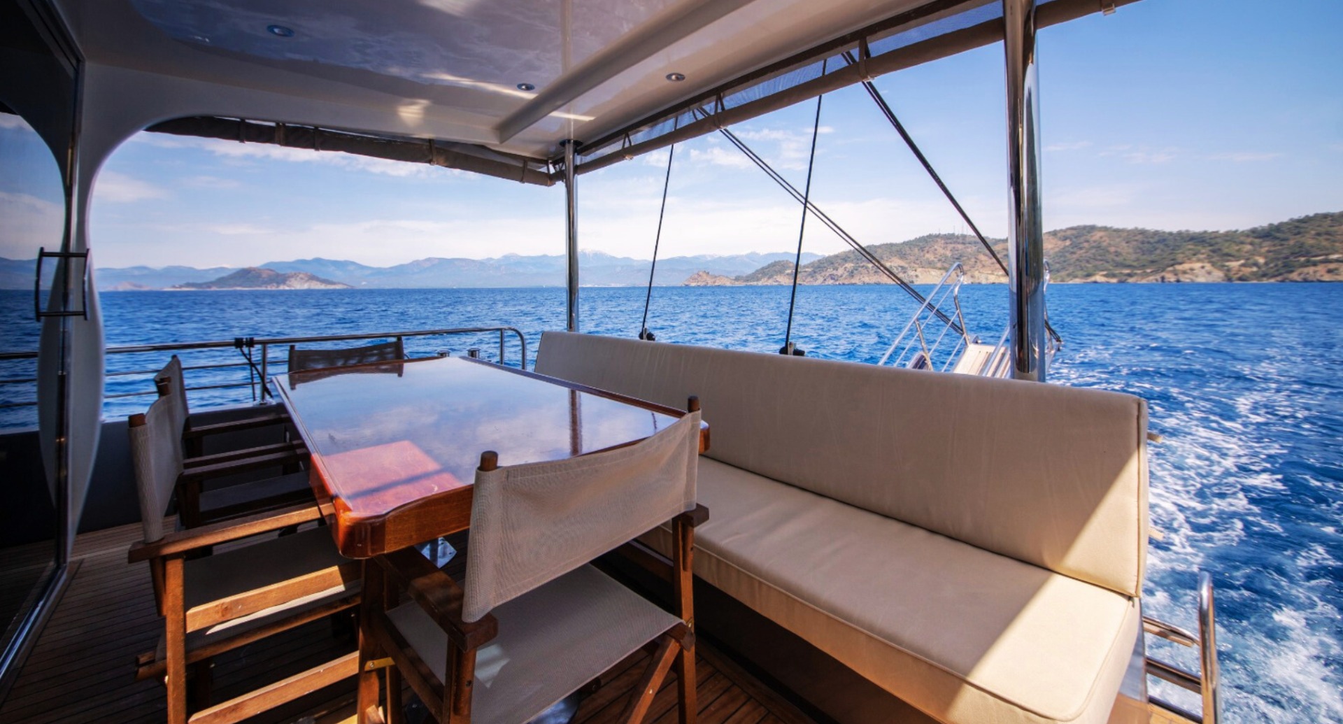 Göcek'te Geniş Kabinli Trawler - 3