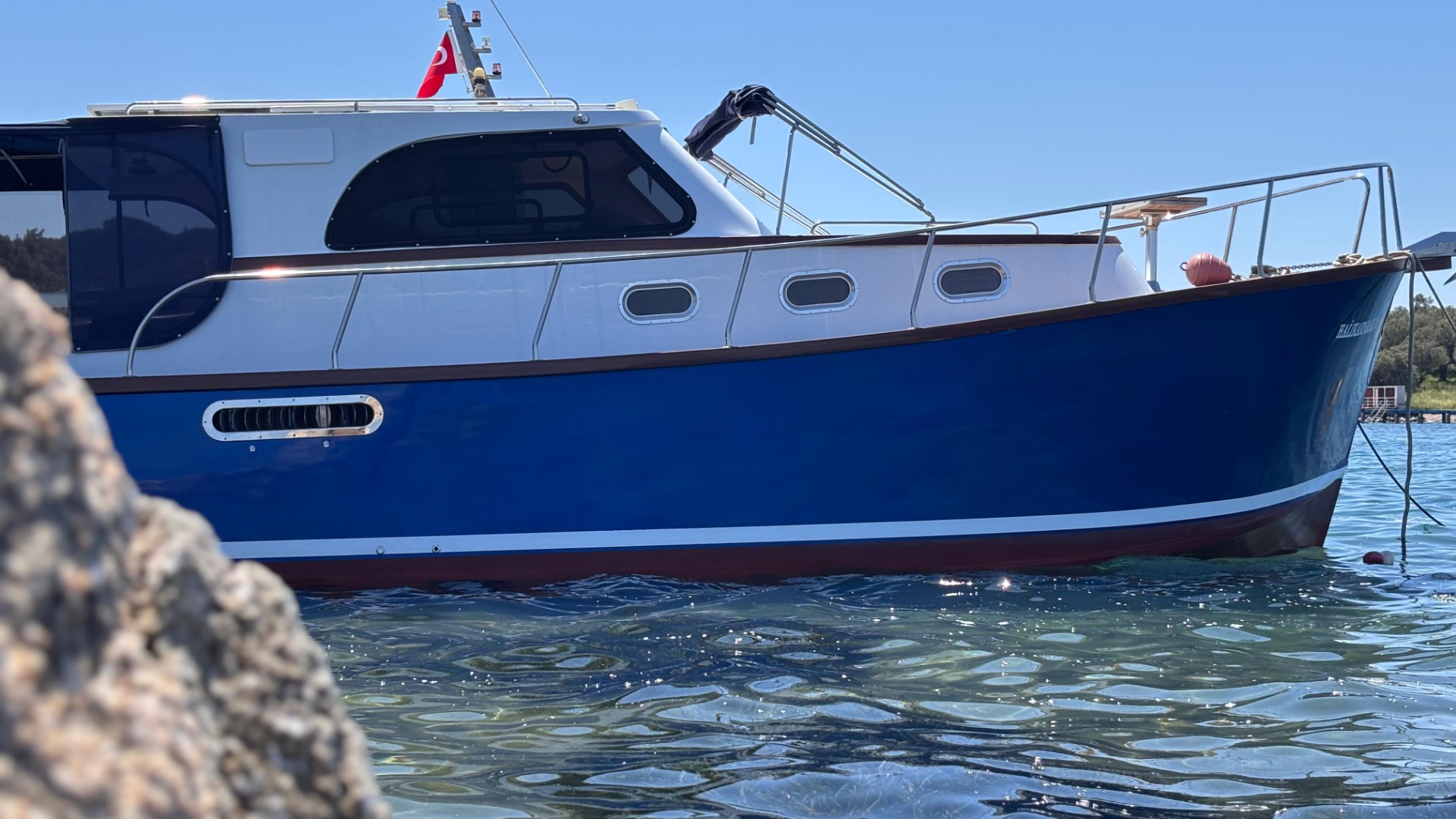 11 METRE GÜNLÜK ÖZEL KİRALIK MOTORYAT
- 2