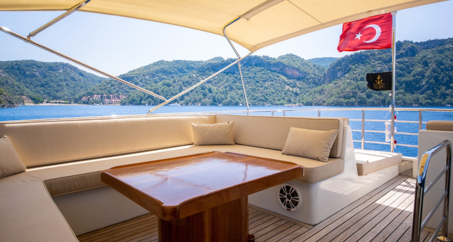 Göcek'te Geniş Kabinli Trawler - 4